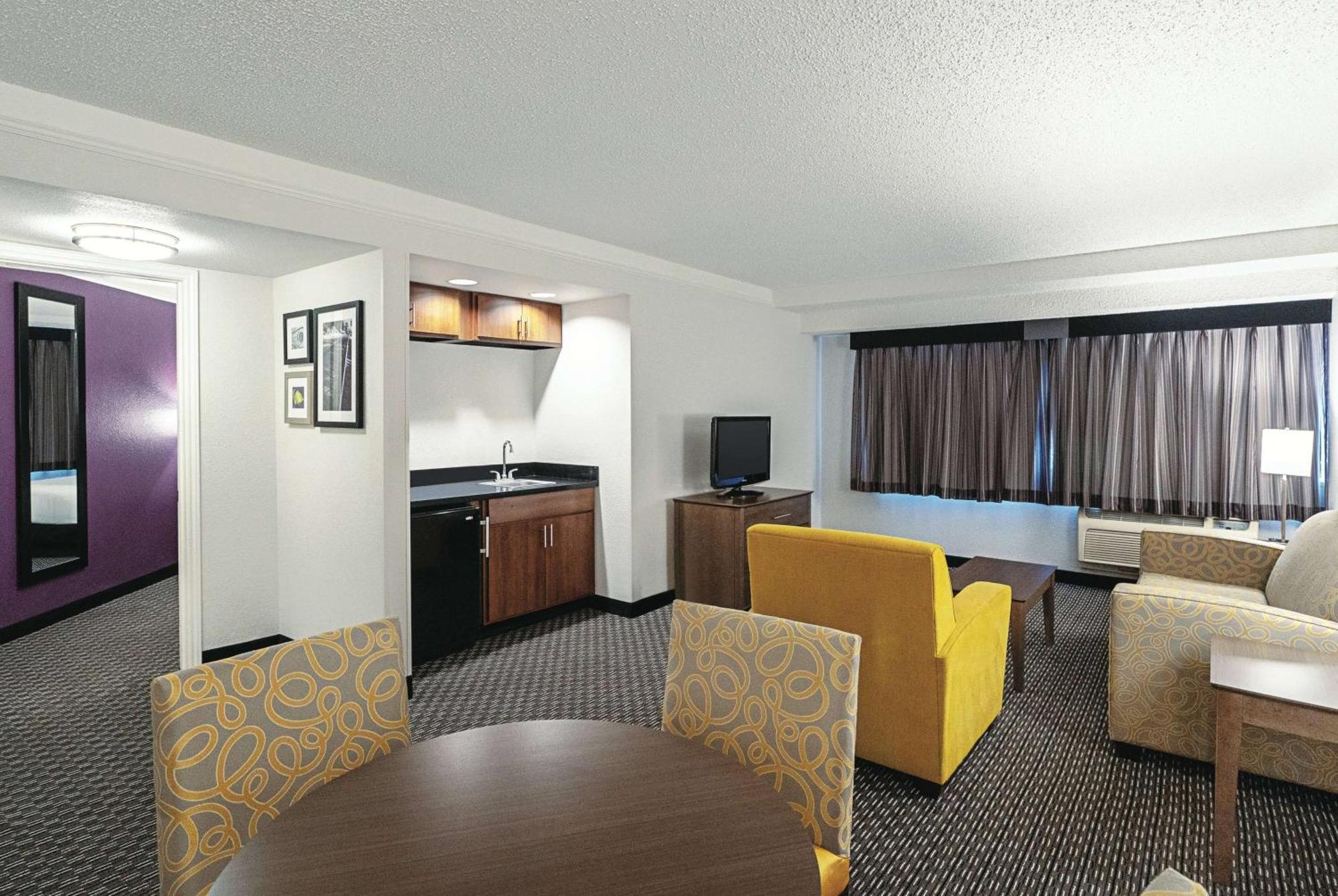 Hotel La Quinta By Wyndham Lubbock West Medical Center Exterior foto